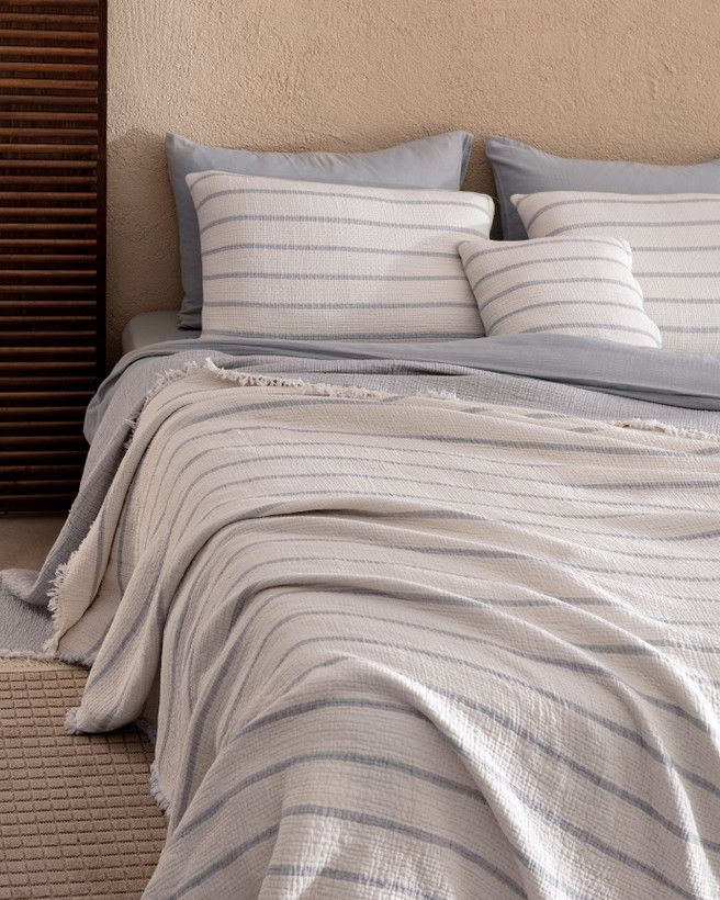 روتختی کلاسیک دو نفره ۸ پارچه برند مادام کوکو مدل Marguerite