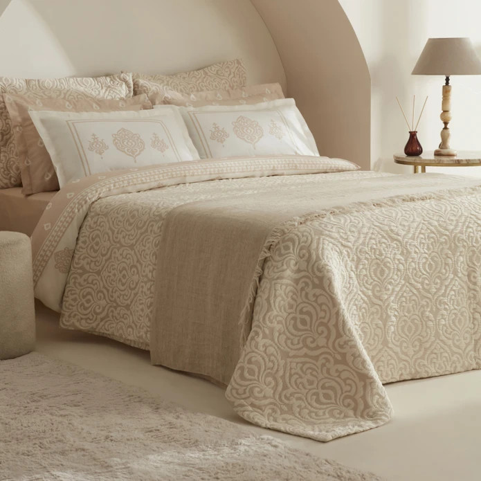 روتختی دو نفره قهوه ای روشن ۸ پارچه Karaca home مدل Helen