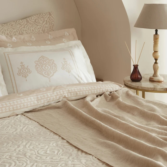 روتختی دو نفره قهوه ای روشن ۸ پارچه Karaca home مدل Helen