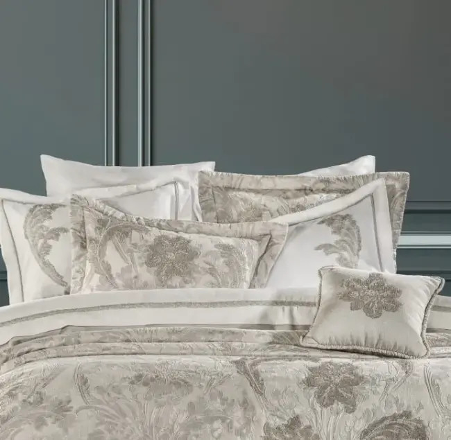 روتختی دو نفره نقره ای ۱۲ پارچه برند zebra casa مدل gisele