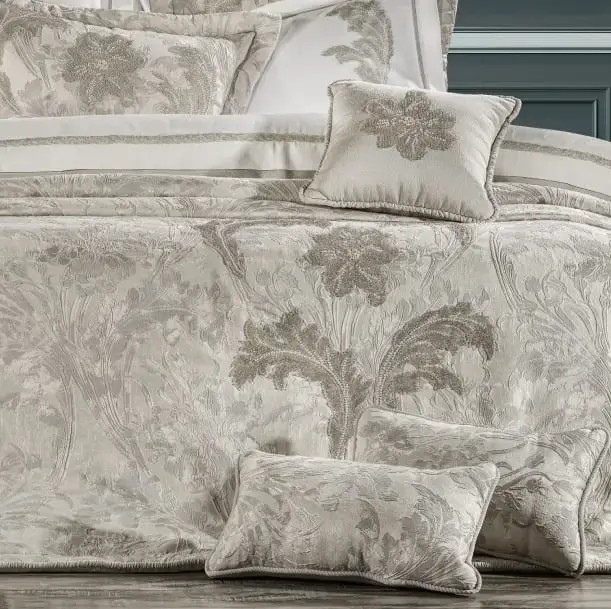 روتختی دو نفره نقره ای ۱۲ پارچه برند zebra casa مدل gisele