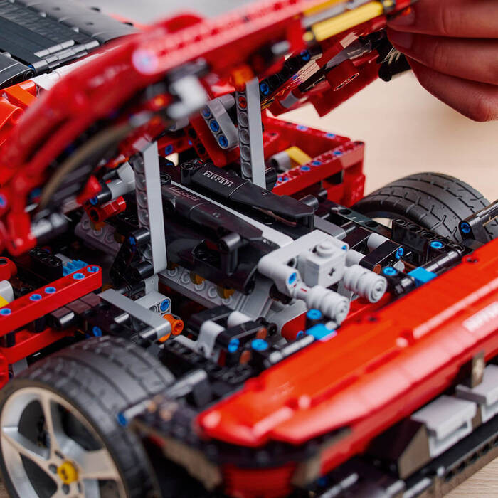لگو تکنیک فراری دایتونا کد 42143 مدل technic Ferrari Daytona
